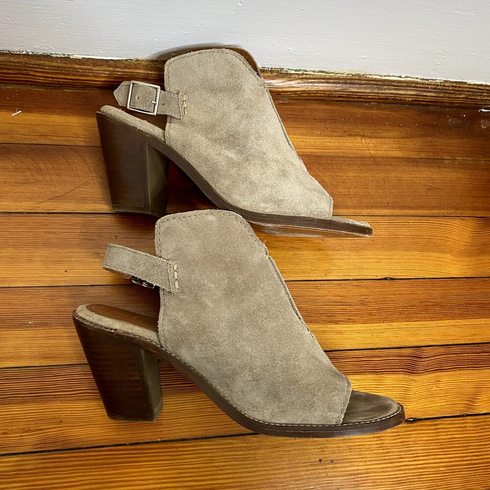 FRYE Carolina Ash Beige Suede Slingback Peep Toe V-Cut Heeled Booties Size 8.5 - Picture 6 of 11